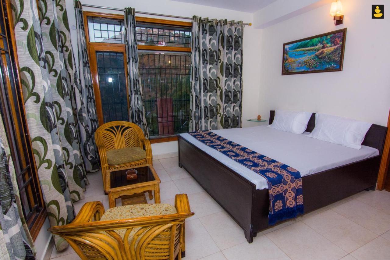 Livingstone 2Bhk Cozy Homestay In Kasauli Hills Exterior photo