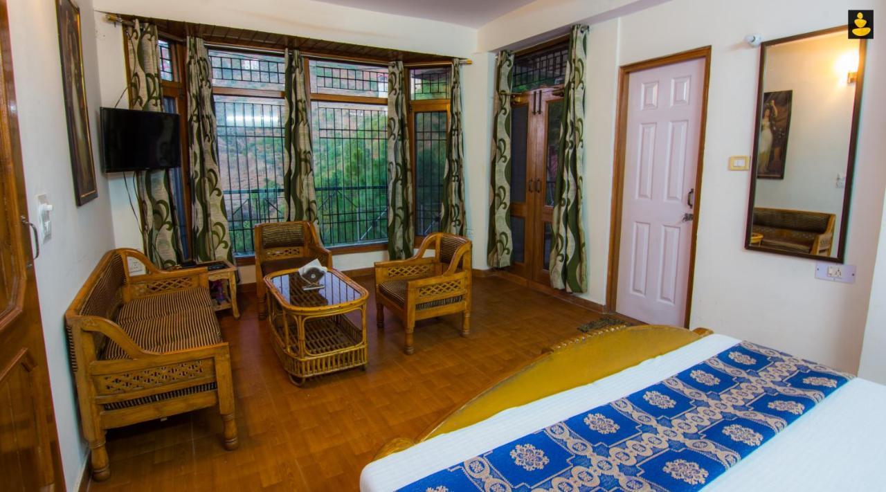 Livingstone 2Bhk Cozy Homestay In Kasauli Hills Exterior photo