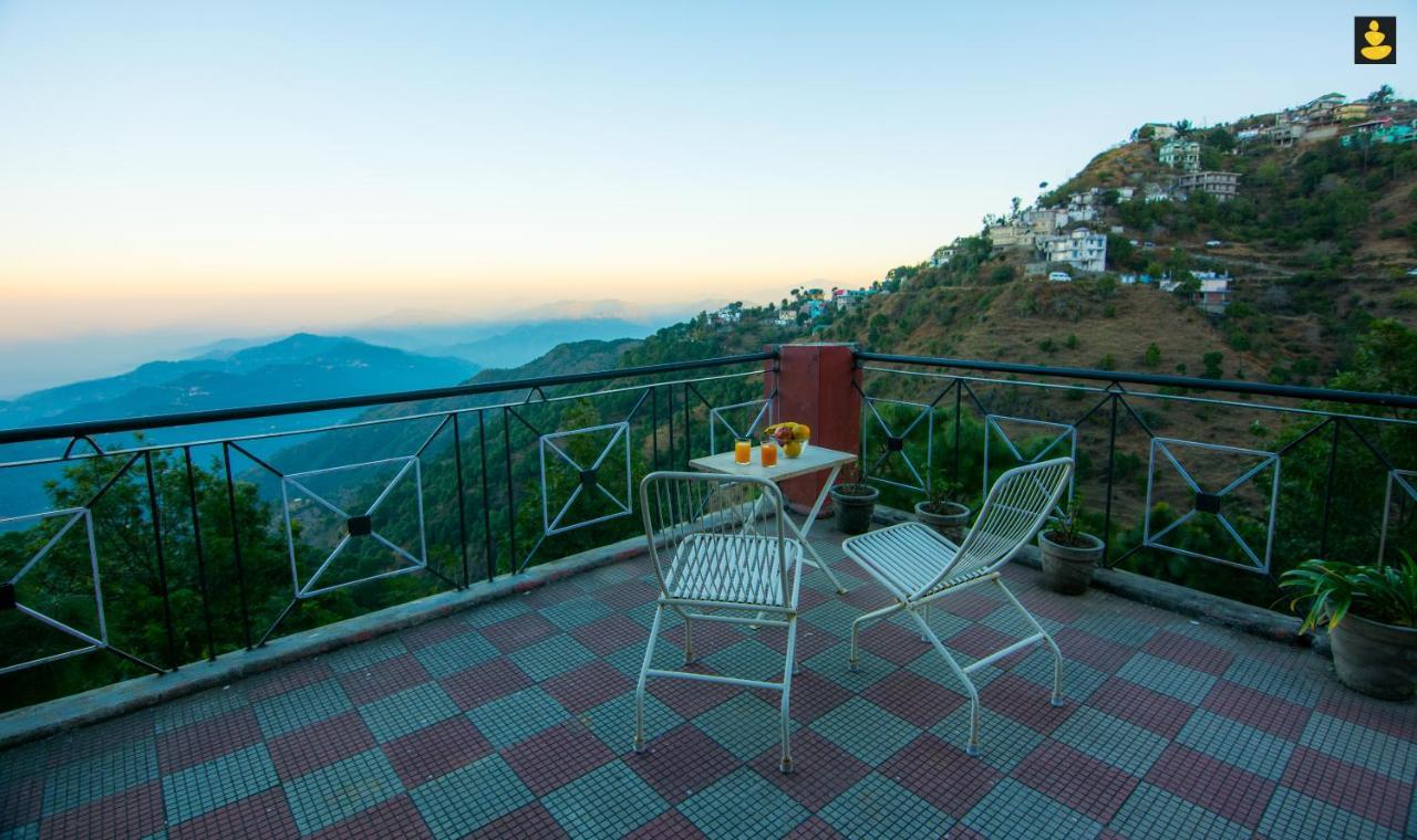 Livingstone 2Bhk Cozy Homestay In Kasauli Hills Exterior photo